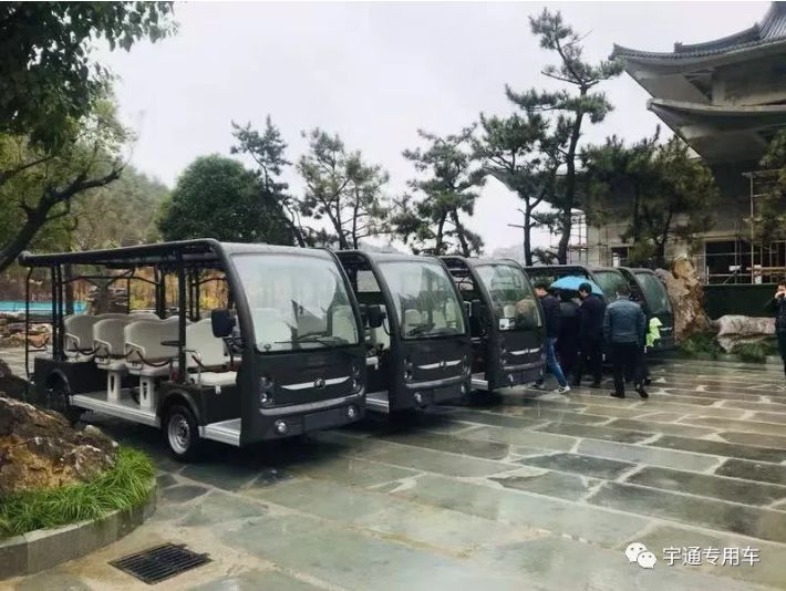 6台宇通锂电观光车交付根宫佛国文化旅游区