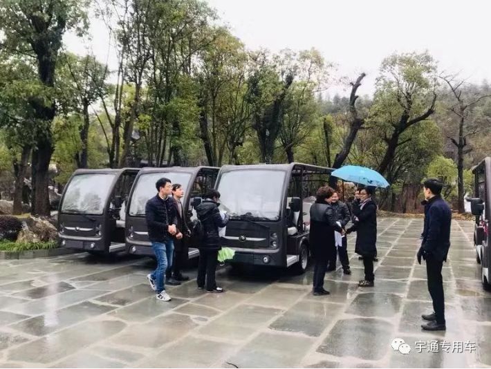 6台宇通锂电观光车交付根宫佛国文化旅游区