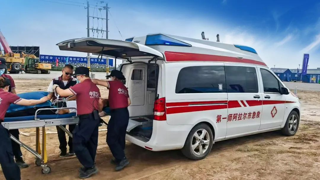 紧贴实战 立体保障！宇通应急与医疗救援整体解决方案参演“兵团使命· 2025”