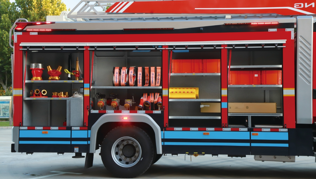 PM45多功能城市灭火消防车