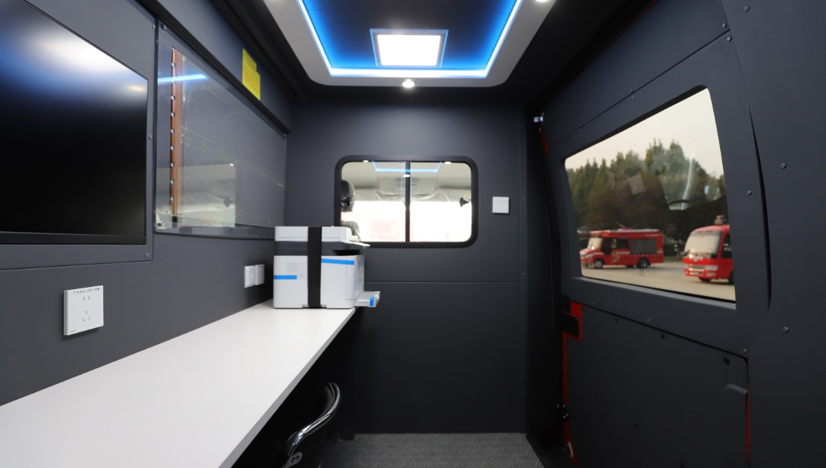 越野型宣传消防车（新闻采播车）