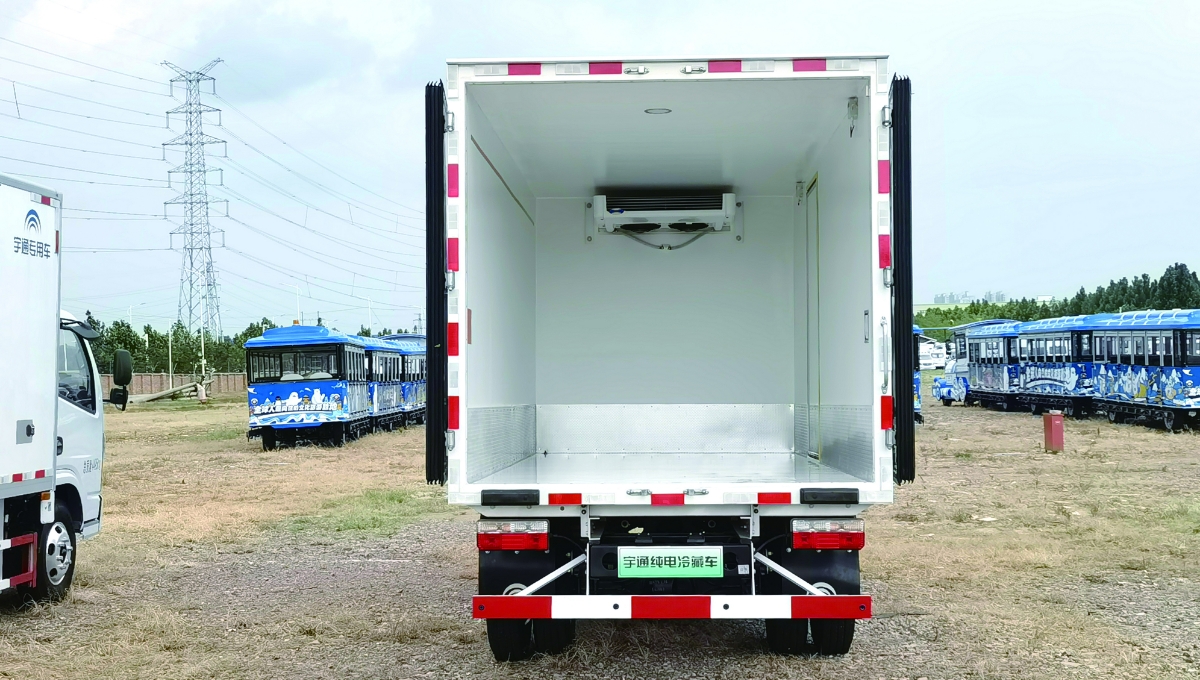 宇通纯电冷藏车