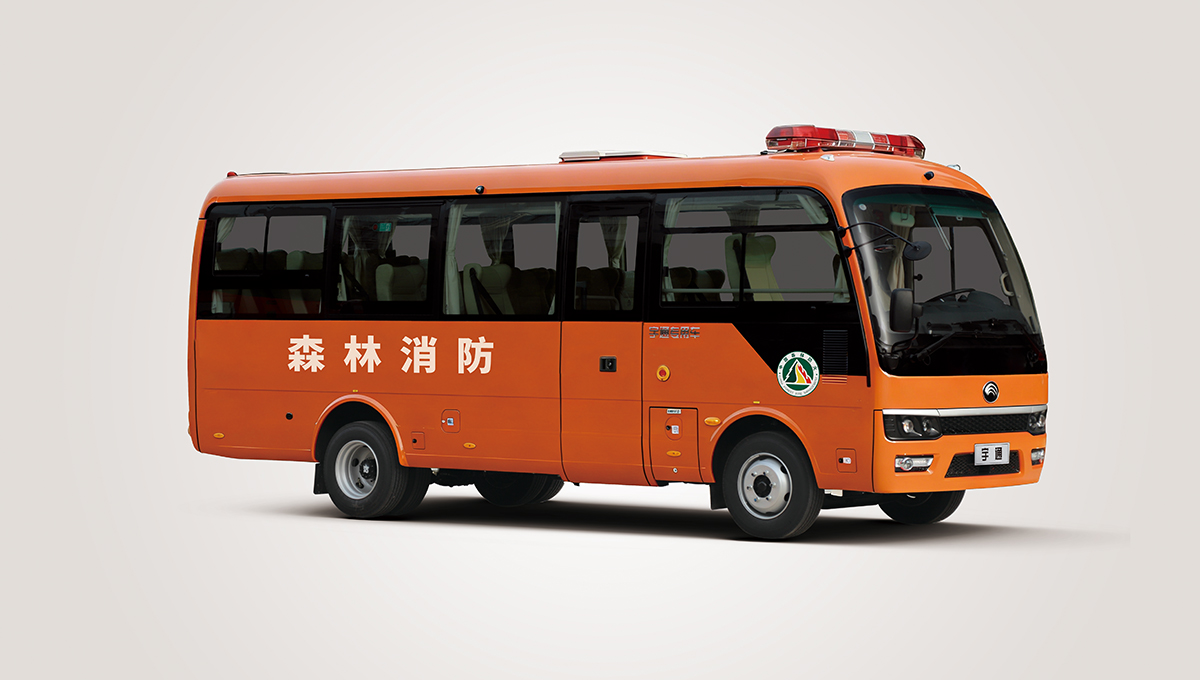 中型人员运输车