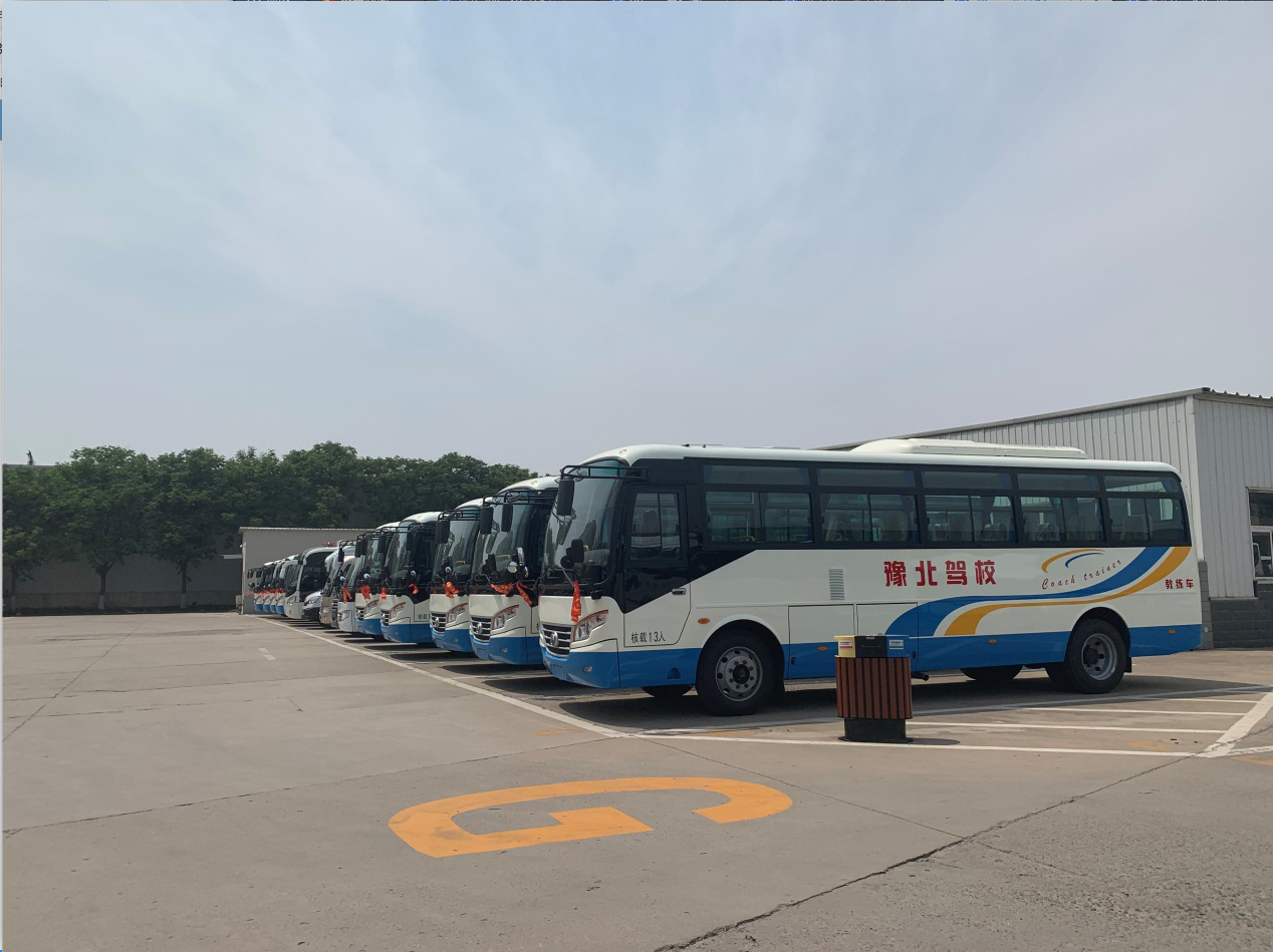 24台宇通教练车交付豫北驾校