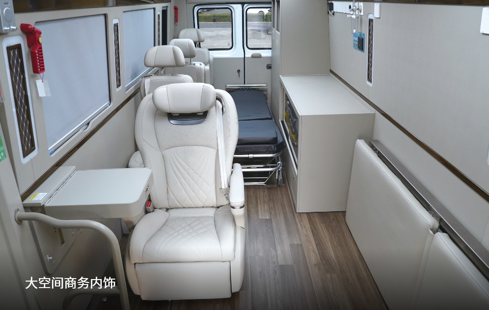 宇通T7救护车
