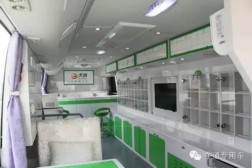 宇通流动电信展示车 以服务占领市场竞争制高点
