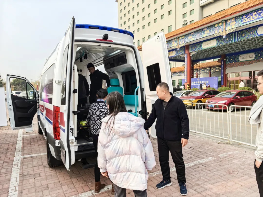 智慧升级 高效急救|第五届急救大会，宇通救护车凭实力赢得瞩目！