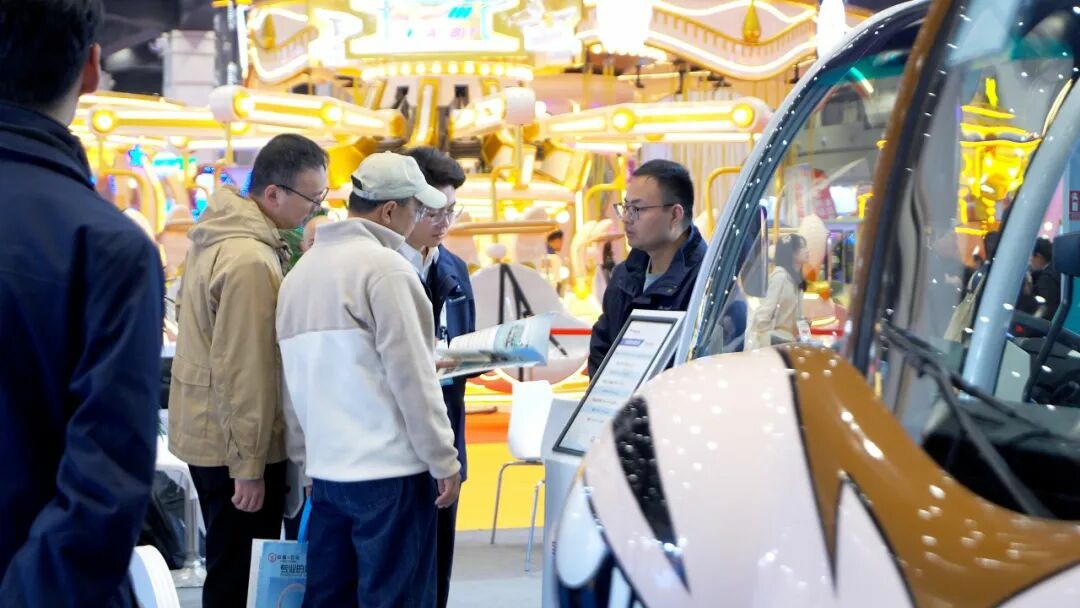 智趣出行，悦动未来！宇通观光车亮相2025中国（郑州）旅游休闲娱乐产业博览会