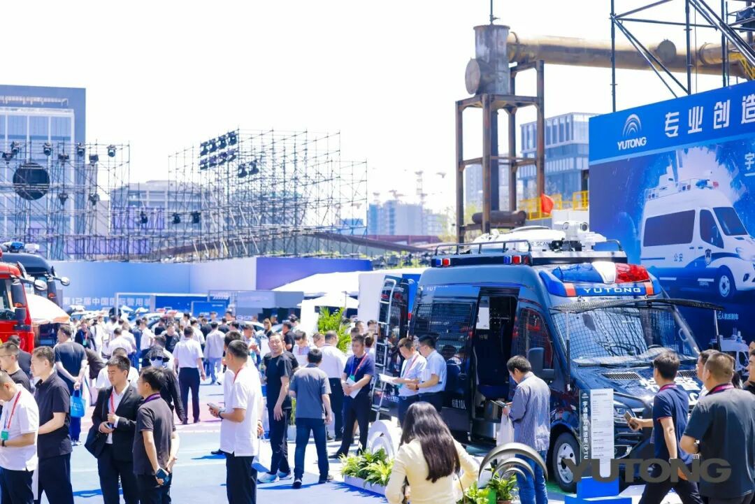 宇通警力输送车奔赴海南，为自贸港封关构筑安全防线