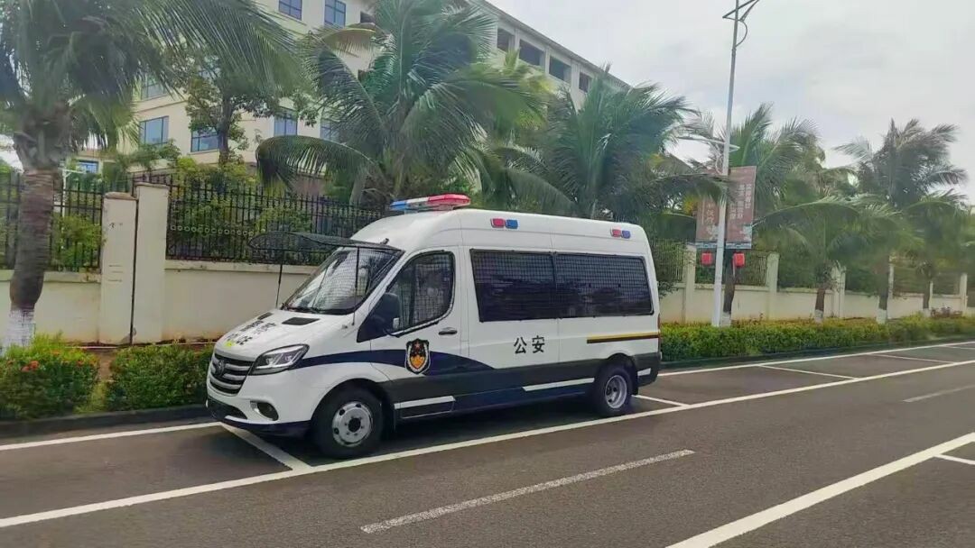 宇通警力输送车奔赴海南，为自贸港封关构筑安全防线