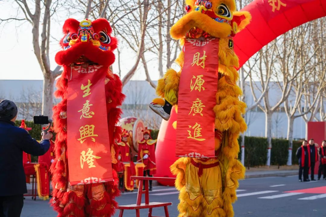醒狮腾跃启新章 | 宇通专用车2025年开工盛典燃情开启！