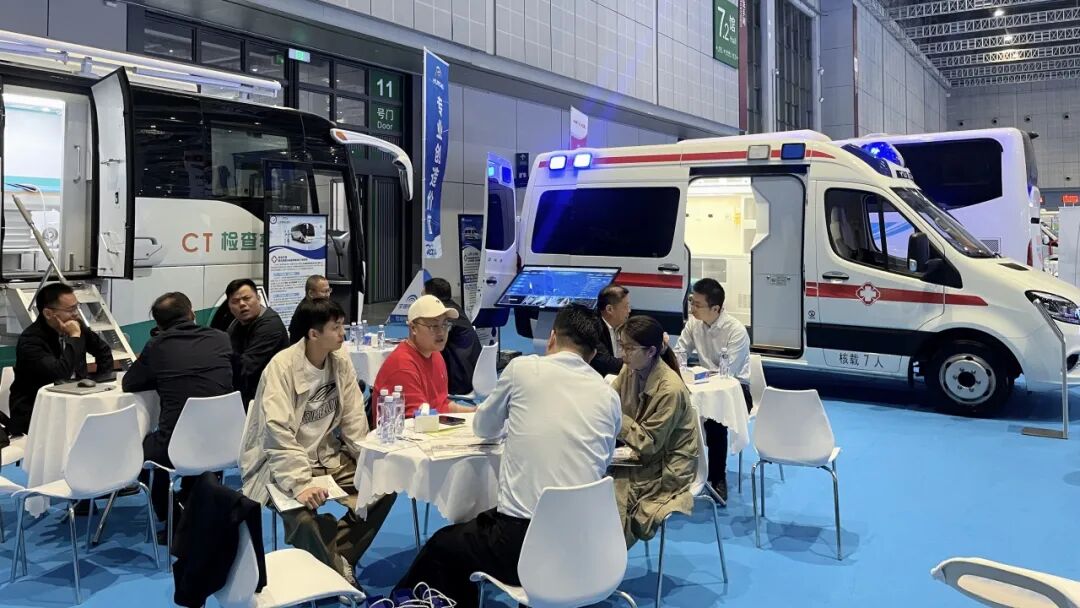 宇通医疗车亮相上海国际医博会，实力诠释移动医疗新价值